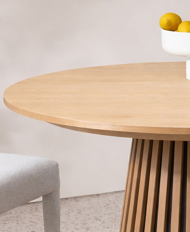 Oak veneer finish