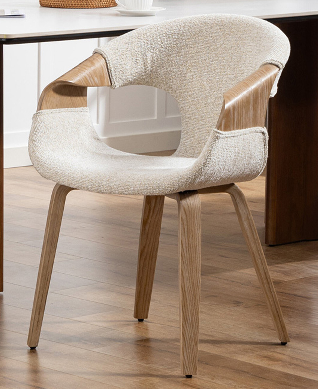 Striking mid-century style