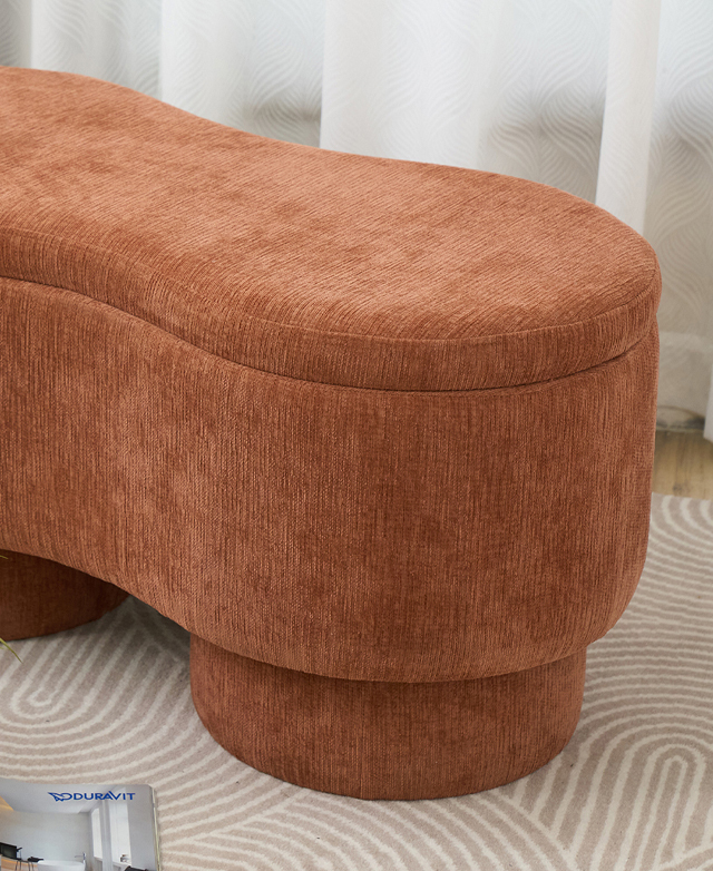 Playful, curved shape