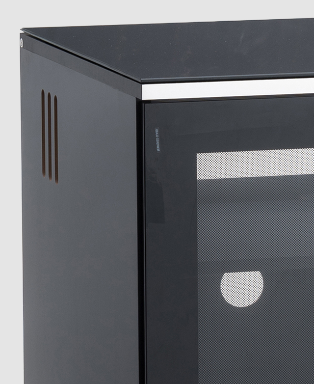 Ventilation slots