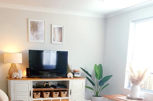 review image 0
