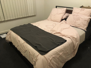 review image 0