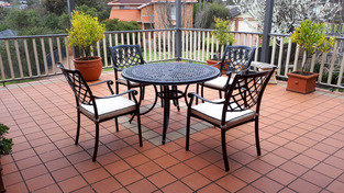 review image 0