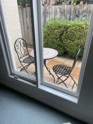 review image 0