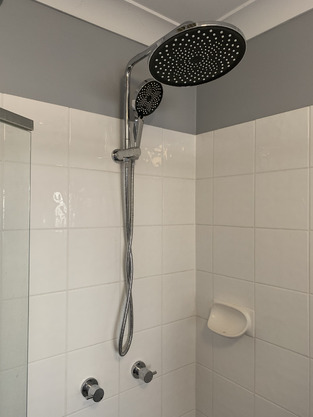 review image 0