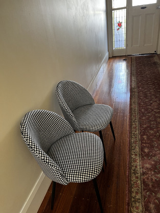review image 0