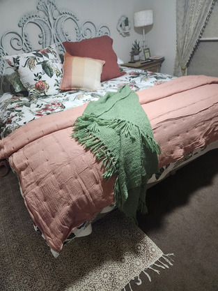 review image 0