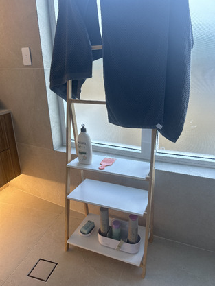 review image 0