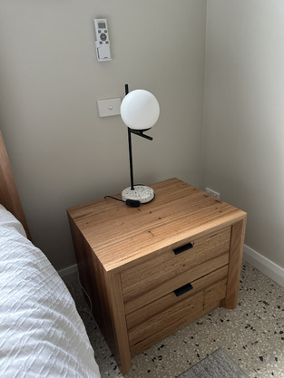 review image 0