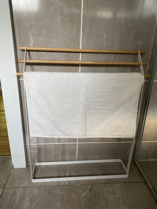 review image 0