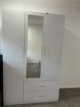 review image 0