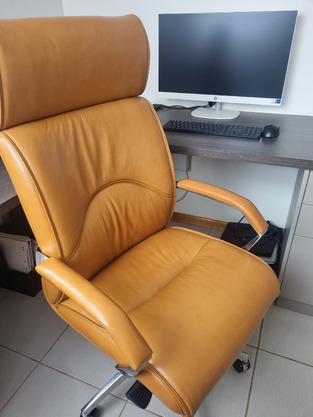 review image 0