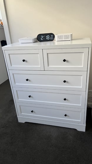 LivingFusion White Aurora 5 Drawer Chest | Temple & Webster