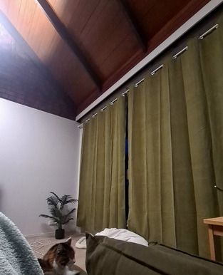 review image 0