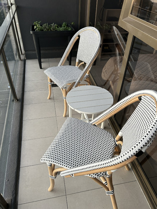 review image 0