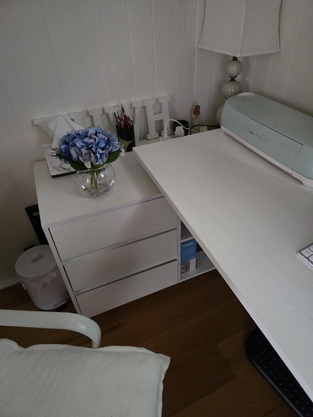 review image 0