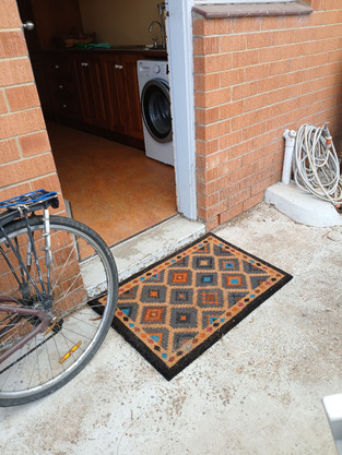 review image 0