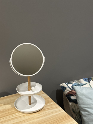 review image 0