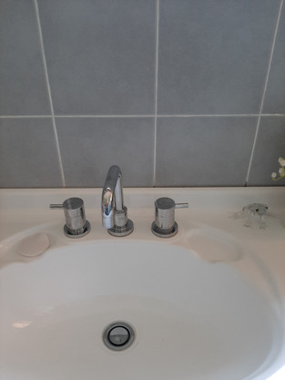review image 0