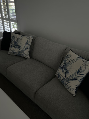 review image 0