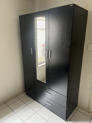 review image 0