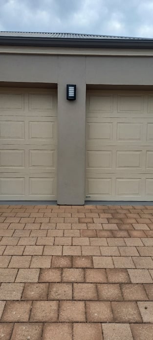 review image 0