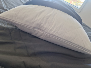 review image 0