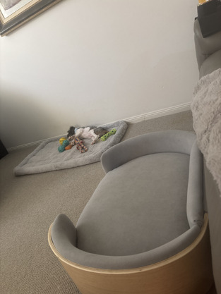 review image 0
