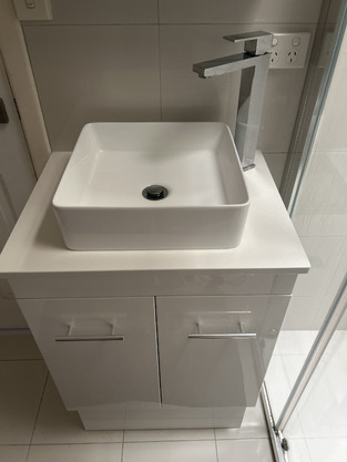 review image 0