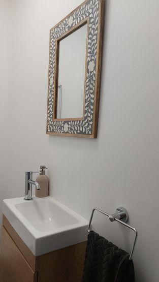 review image 0