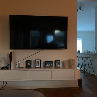review image 0