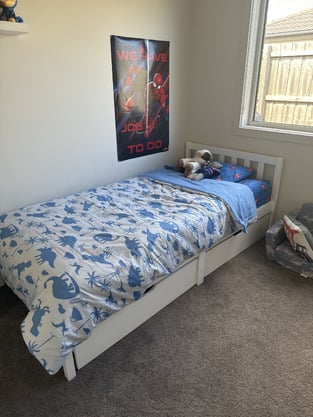review image 0