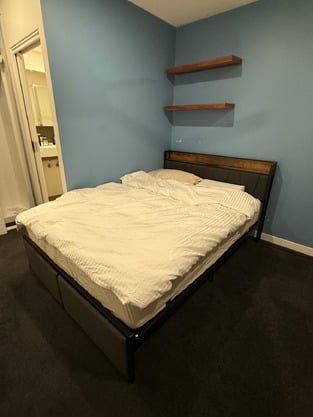 review image 0