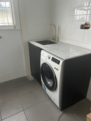 review image 0