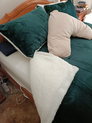 review image 0
