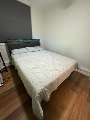 review image 0
