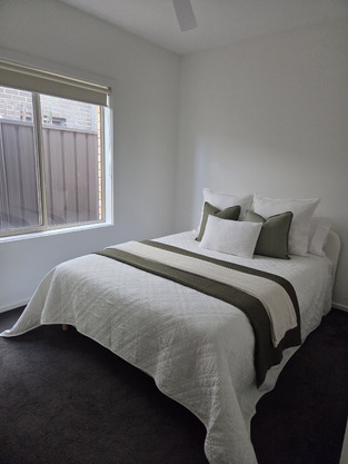Medium Enola Pocket Spring Mattress