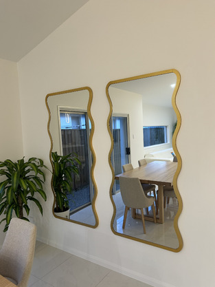 review image 0