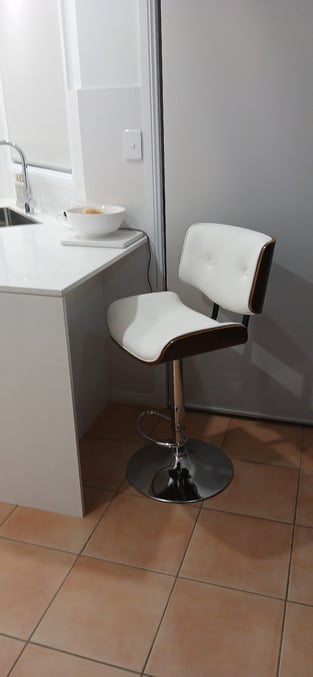 review image 0