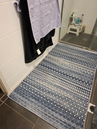 review image 0