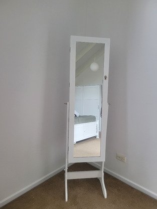 review image 0