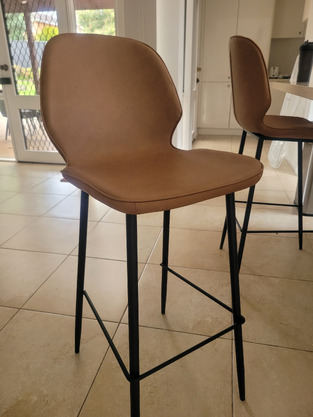 review image 0
