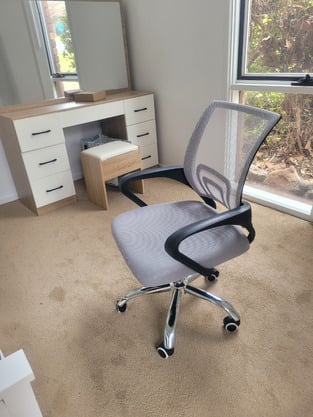 review image 0