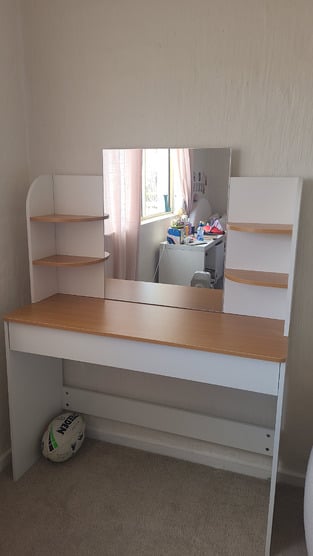 review image 0