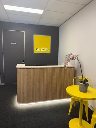 review image 0