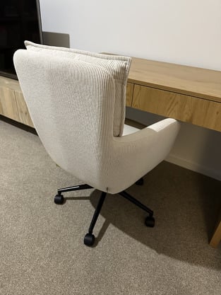 review image 0