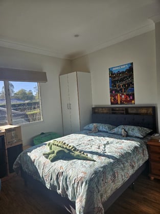 review image 0