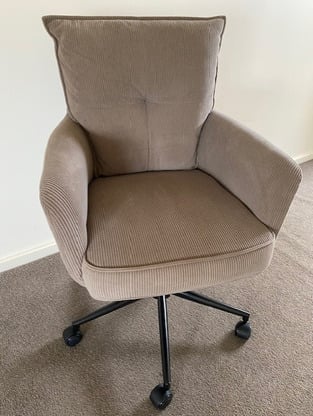 review image 0