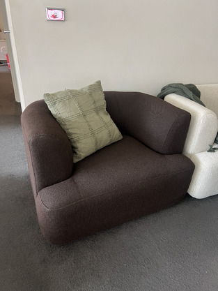 review image 0