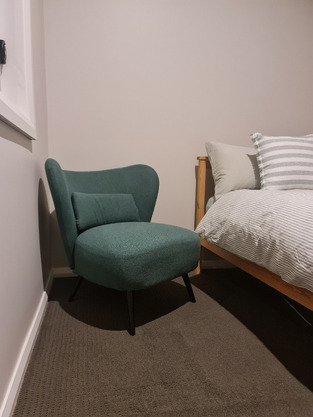 review image 0